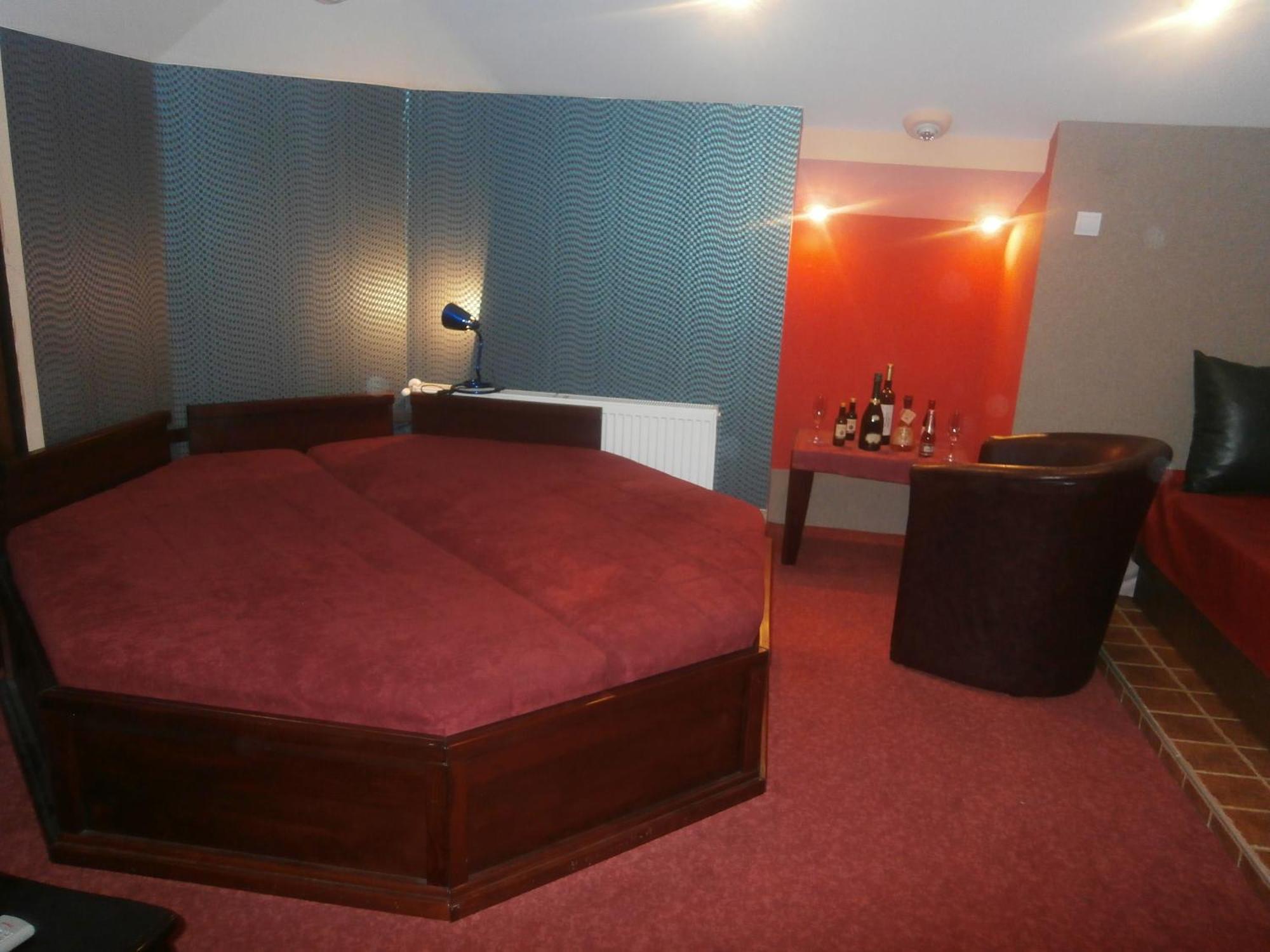 Hotel Vila Mitic Luxx Spa Centar 莱斯科瓦茨 外观 照片