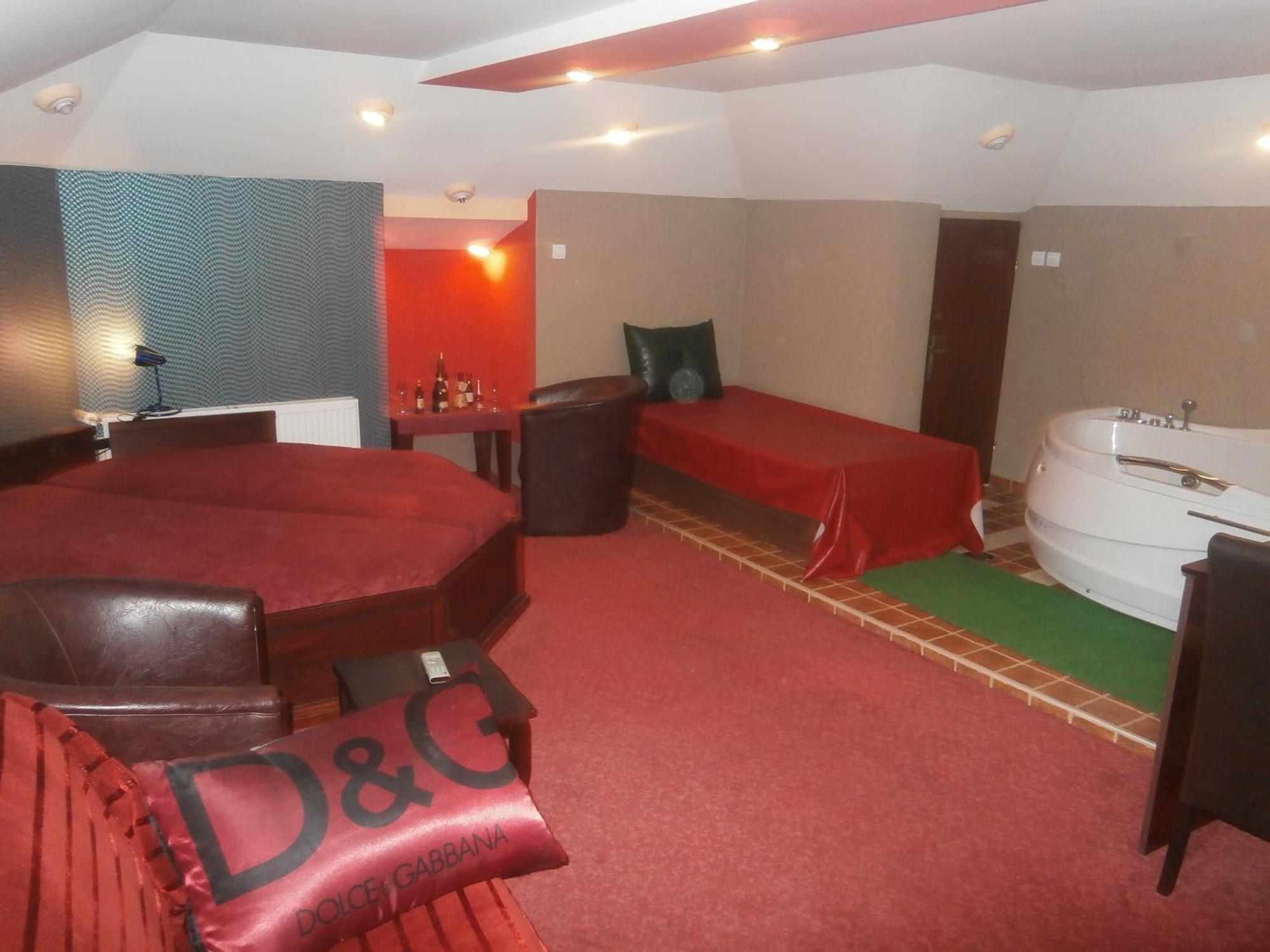 Hotel Vila Mitic Luxx Spa Centar 莱斯科瓦茨 外观 照片